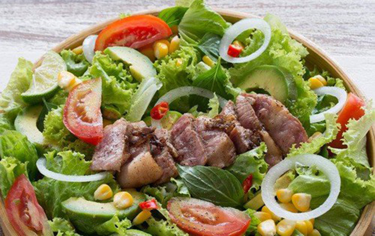 Salad Bơ Caesar nên ăn vào bữa tối trước khi đi ngủ có tác dụng cải thiện chứng rối loạn cương dương