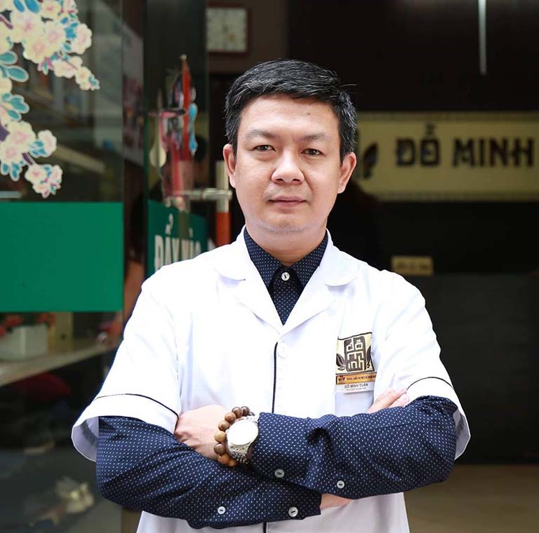 Lương y Đỗ Minh Tuấn - chuyên gia da liễu, giám đốc nhà thuốc nam Đỗ Minh Đường