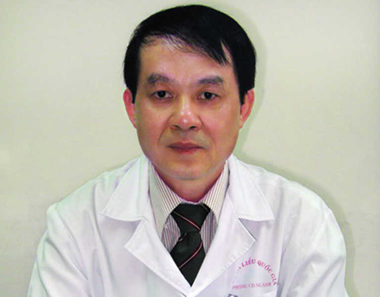 PGS.TS Nguyễn Duy Hưng, trưởng khoa Da liễu bệnh viện Da liễu Trung ương