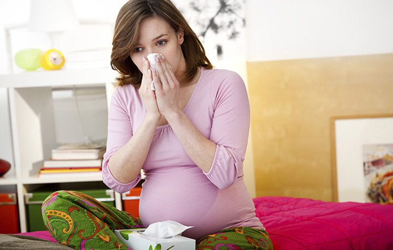 Phụ nữ mang thai là đối tượng thường có nguy cơ mắc sổ mũi