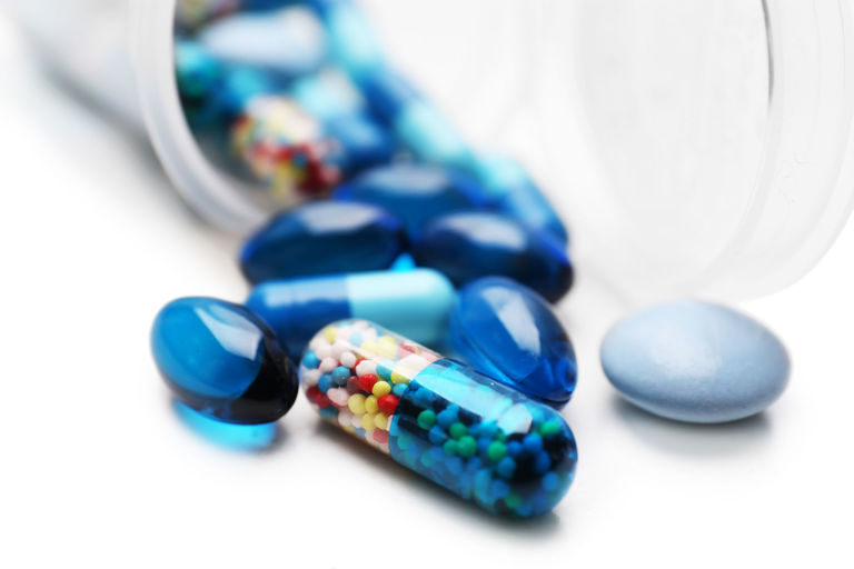 Advil là một trong số các loại thuốc giảm đau không kê toa dùng điều trị đau thần kinh tọa.