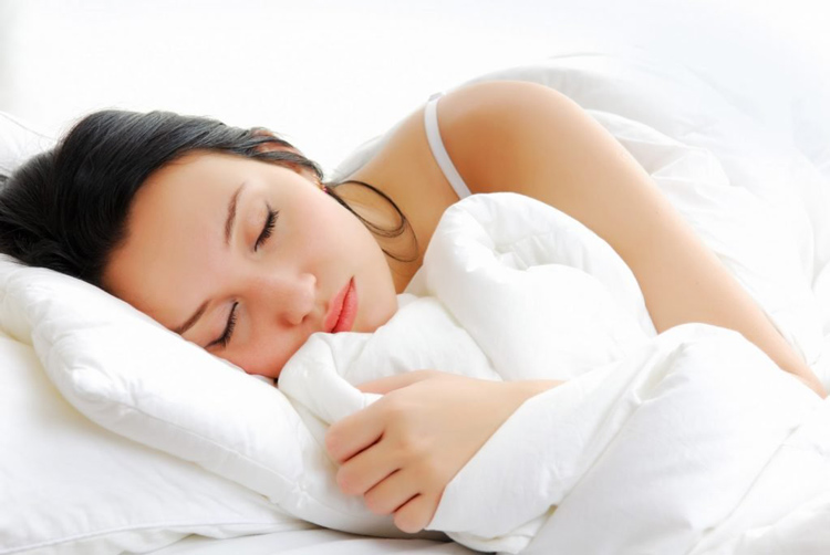 Ngủ đủ giấc giúp cải thiện sức khỏe tổng thể rất tốt