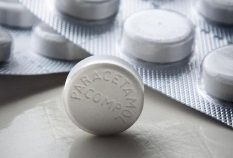 Paracetamol là thuốc giảm đau đơn thuần thường được dùng cho các trường hợp bị đau vai gáy sau khi ngủ dậy.