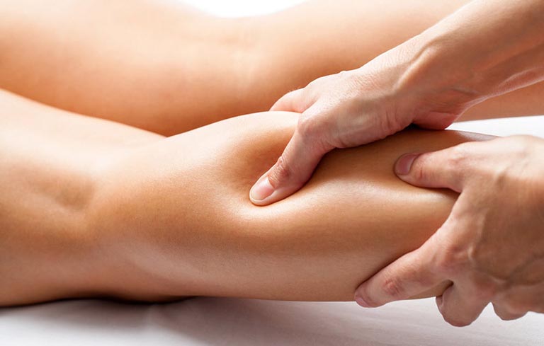 Bấm huyệt chữa đau bụng kinh