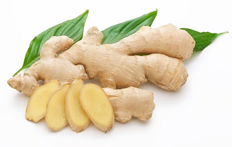 Dùng gừng tươi đắp lên bụng cải thiện đồng thời hai vấn đề rong kinh và đau bụng kinh