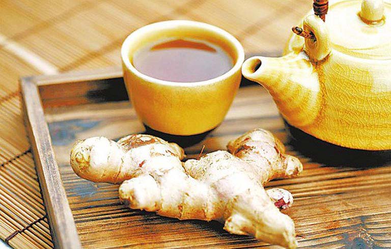Uống trà gừng giúp giảm đau bụng kinh hiệu quả