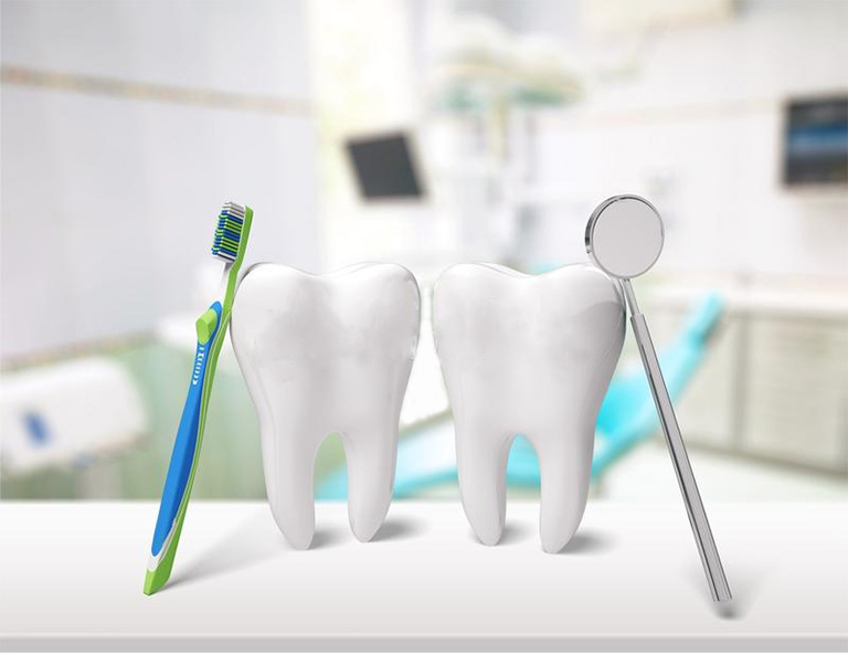 Thường xuyên làm sạch răng miệng mỗi ngày và kiểm tra răng miệng định kỳ 3 tháng 1 lần