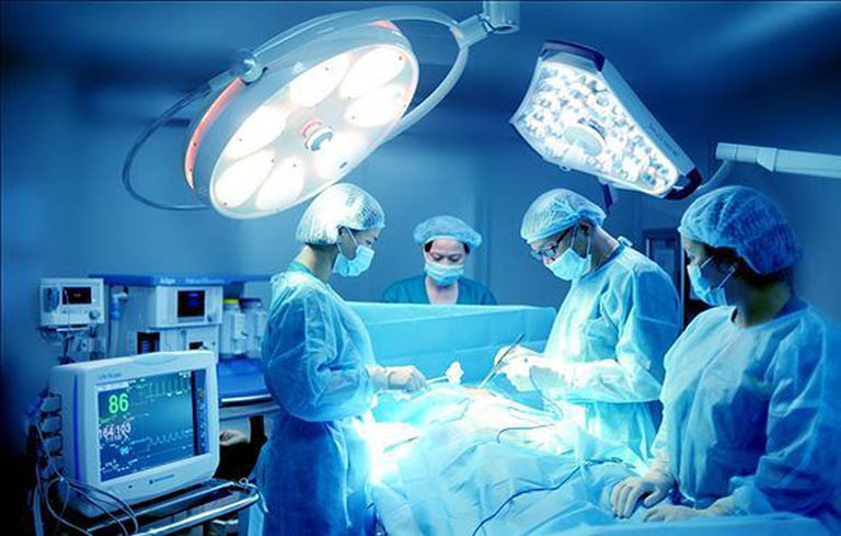 Nếu tắt kinh do sẹo tử cung bác sĩ sẽ chỉ định phương pháp phẫu thuật Nếu tắt kinh do sẹo tử cung bác sĩ sẽ chỉ định phương pháp phẫu thuật