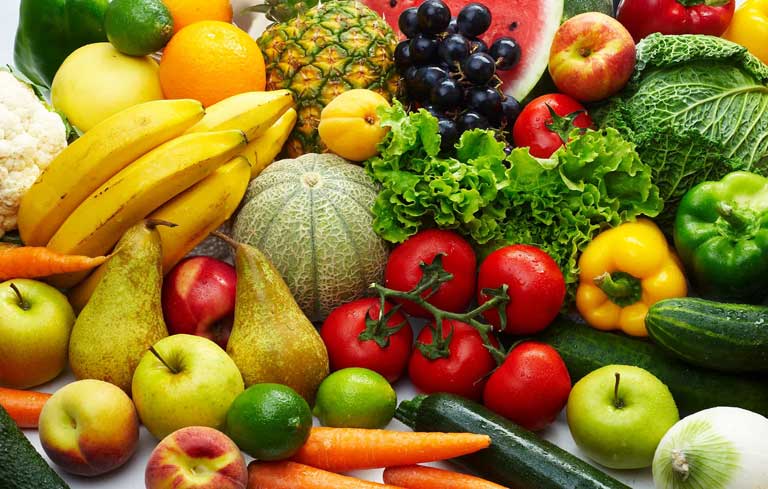Rau củ, trái cây là thực phẩm mà người bị lạc nội mạc tử cung nên ăn