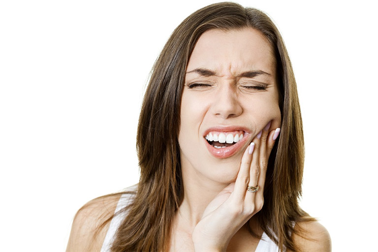 Cơn đau răng luôn gây ra những cơn đau nhức phiền toái, có thể khiến không ít người phải cáu khi mắc phải tình trạng này