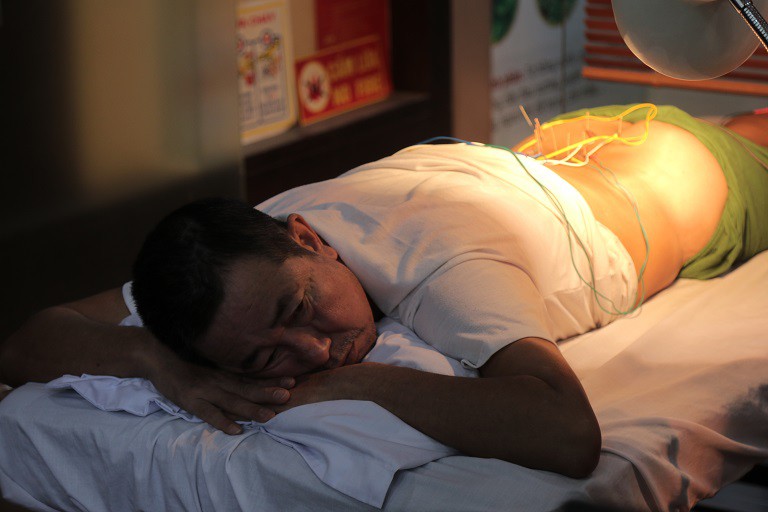 Chú Phạm Văn Đăng tích cực điều trị thoát vị đĩa đệm tại nhà thuốc Đỗ Minh Đường