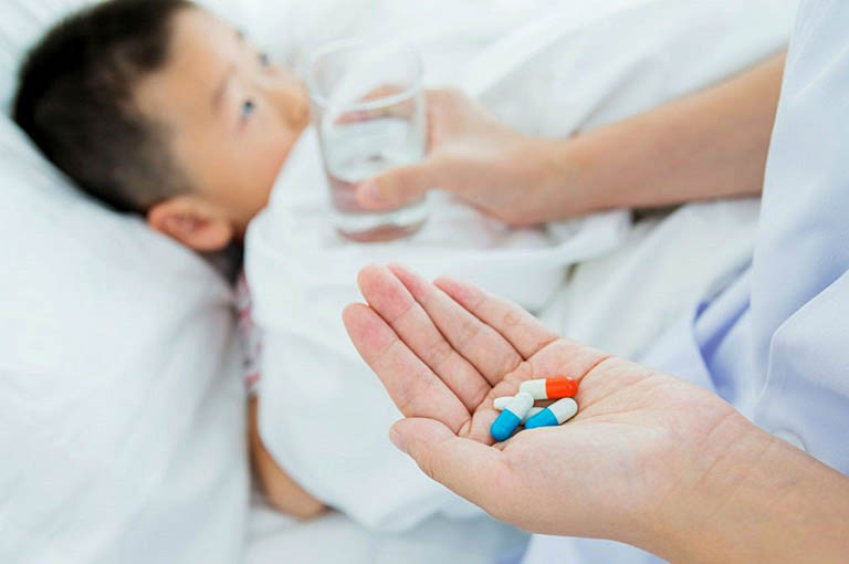 Điều trị viêm dạ dày ruột cấp ở trẻ em bằng thuốc