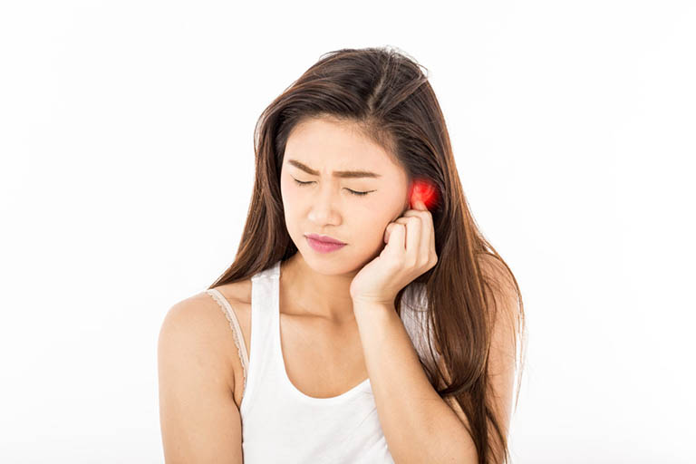 Bệnh viêm tai ngoài thể hiện cho tình trạng nhiễm trùng và viêm ngay tại lớp da mỏng ở khoang tai