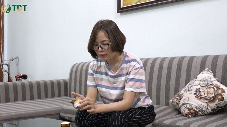 Chị Nguyễn Thị Thỏa suốt 7 năm khổ sở vì viêm da cơ địa