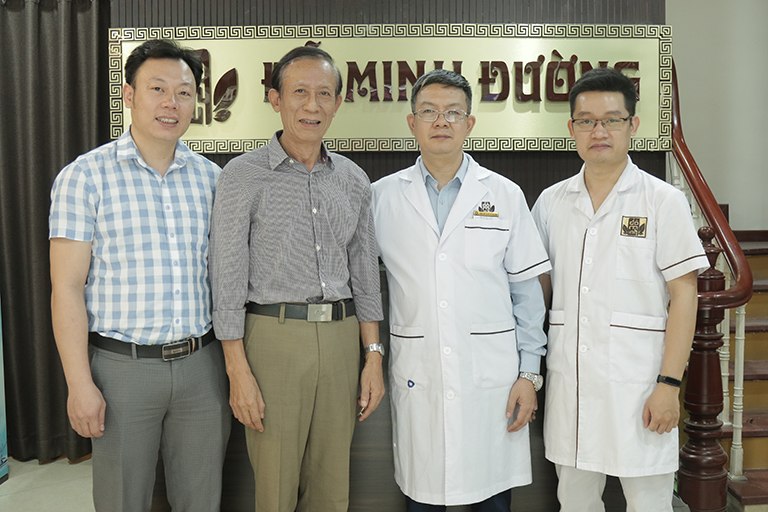Nghệ sĩ Văn Báu gửi lời cảm ơn tới đội ngũ Bác sĩ nhà thuốc Đỗ Minh Đường
